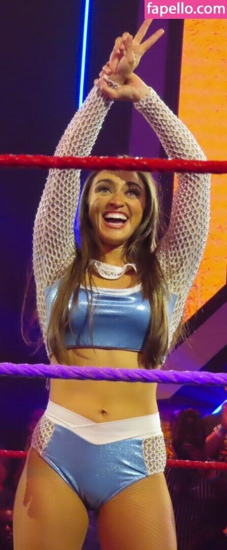 Wren Sinclair porno nackten foto