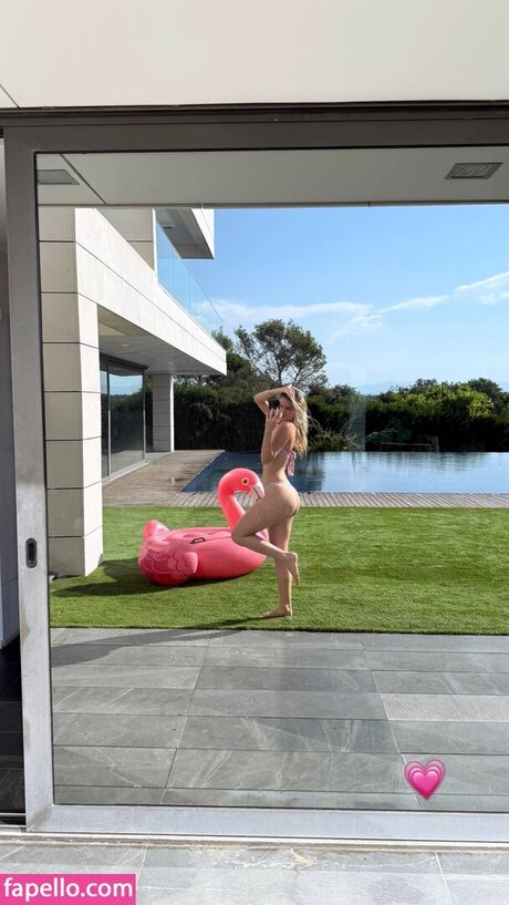 Lia Sikora nackt erotische foto