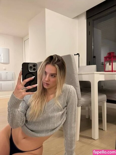 Lia Sikora exklusive nacktheit bild