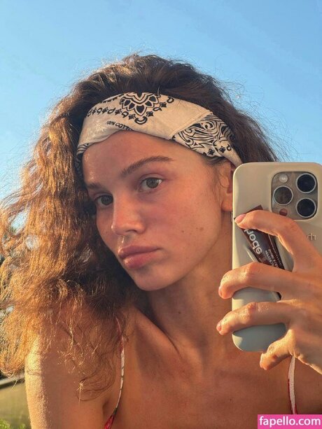 Tatyana Luzgina nackt schöne galerie