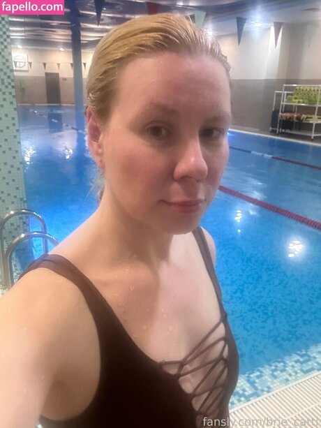 Brie cattii schöne akt bild