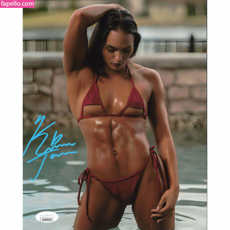 Kiana James erotische exklusive archiv