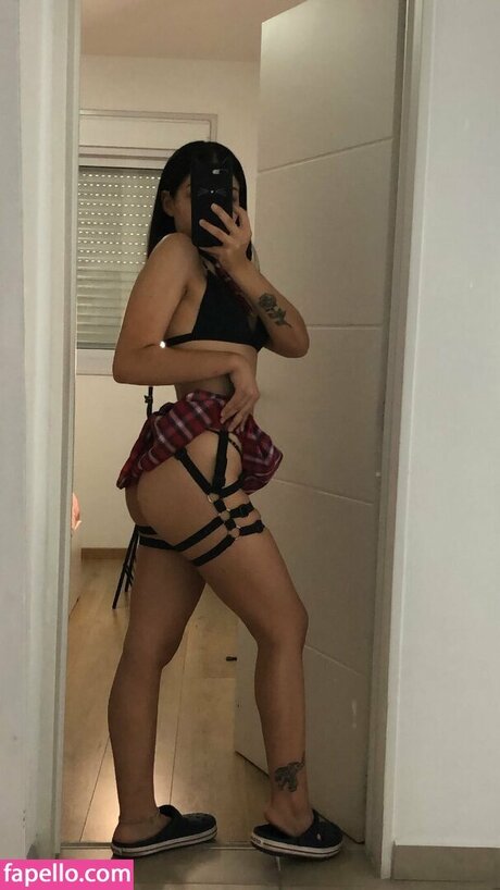 Mica Yba ez schöne pornografische fotos