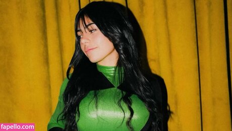 Mica Yba ez schöne pornographische foto