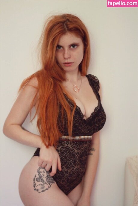 Lucilla Jiggly pornostar sexy bild