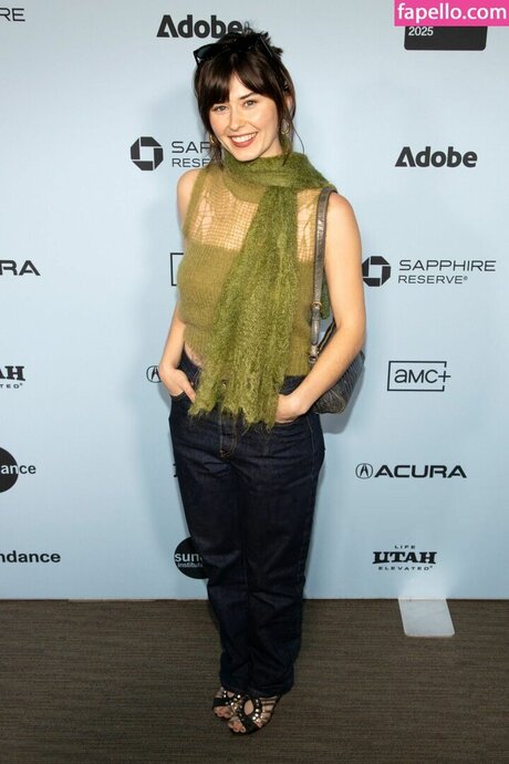 zierliche schwarze onlyfans nackten galerie