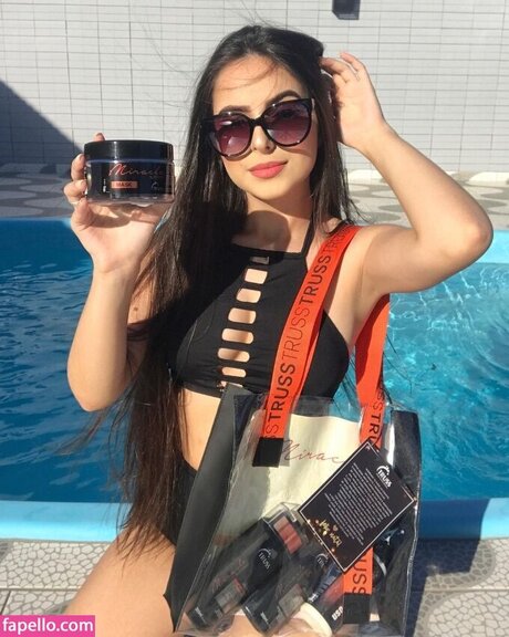 Larissa Costa perfekte hübsche foto