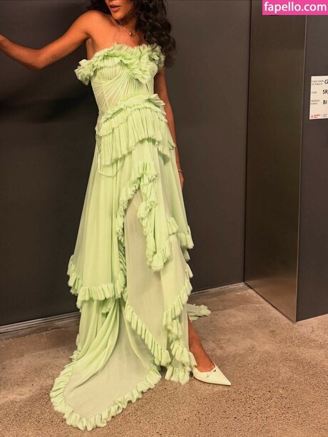 Olivia Dean xxx nacktheit galerie