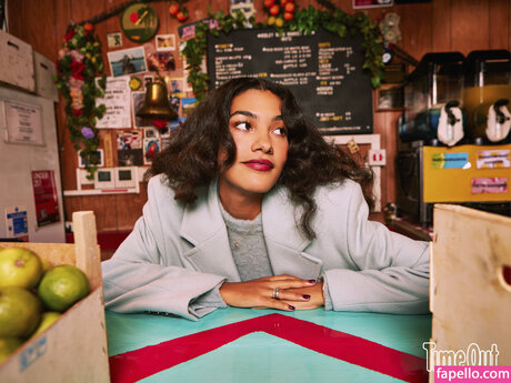 Olivia Dean sexy exklusive galerien