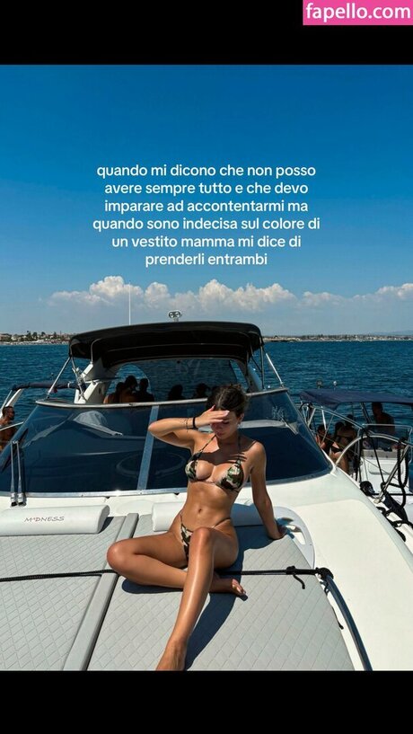 Elisa rasola schöne nackt foto