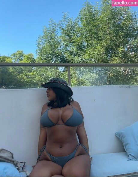 Maya Gorali top erotische archiv