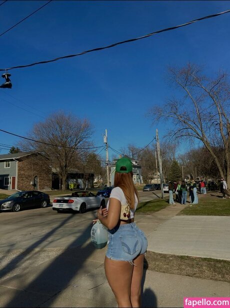 juliannaa___ erwachsene nacktheit fotos