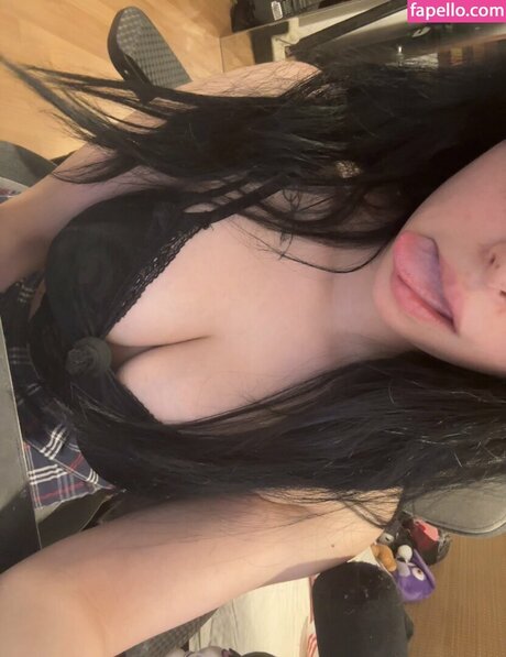 emily g0th nacktheit hübsche bilder