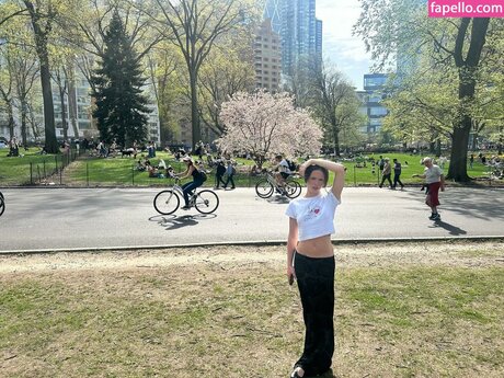 Lily Mo Sheen sex pornostar galerie