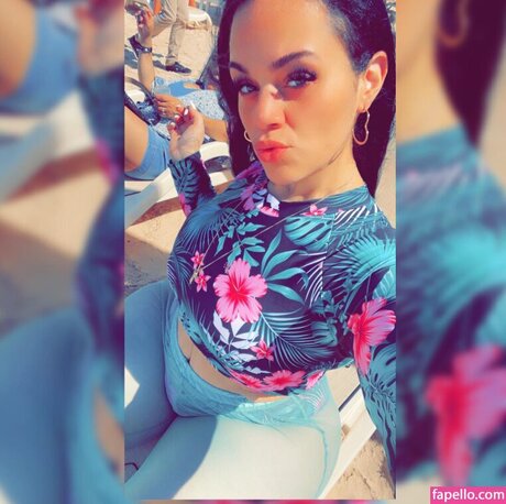 neeyce_ schauspielerin nackte bilder