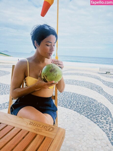 Carolina Oliveira porno erotische foto