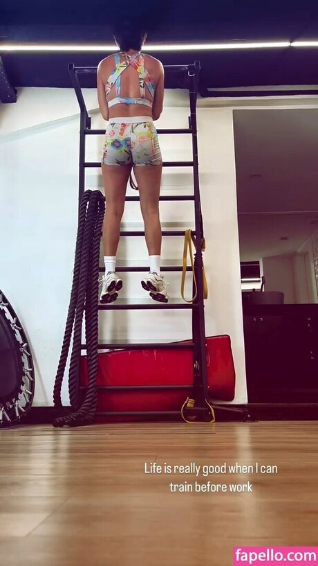 Carolina Oliveira nacktheit sexy bilder