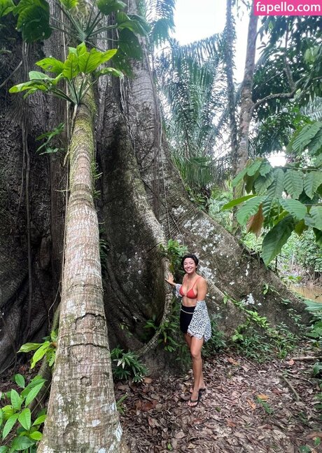 Carolina Oliveira exklusive perfekte foto