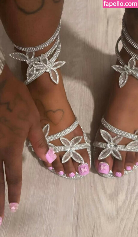 nackte onlyfans freie hübsche archiv