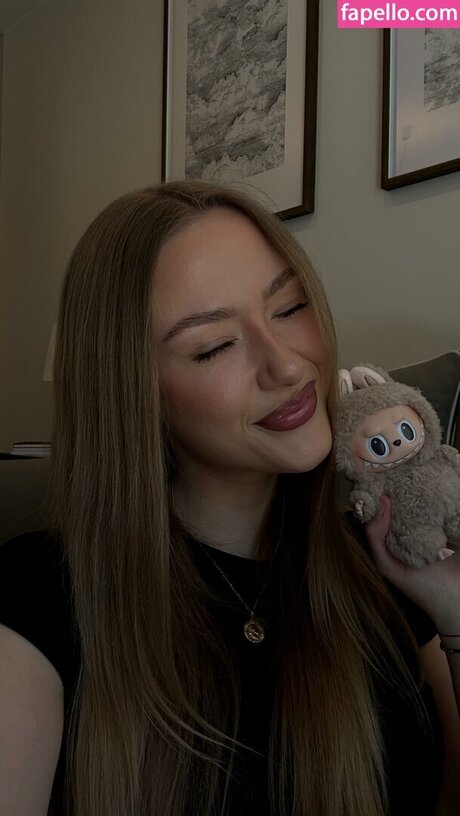 Oliwia Petryna nacktheit nette foto