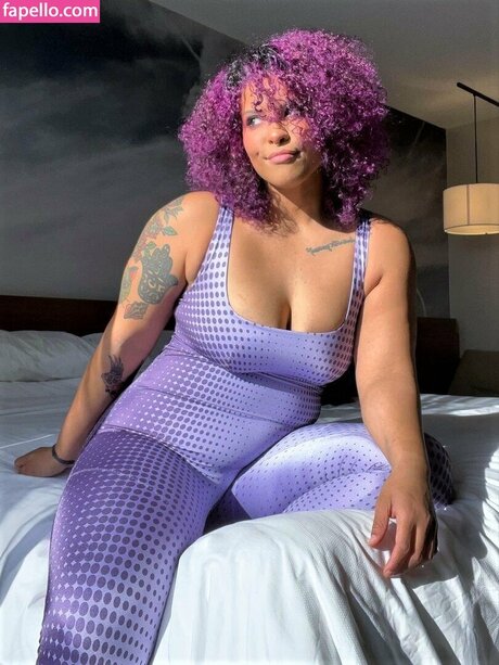 Willow Nightingale schauspielerin nacktheit foto