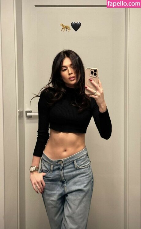 Roxie W giel heiße nette bild