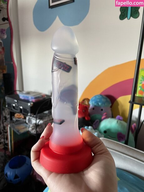 too0ldcat nackt perfekte bilder