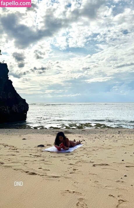 Iffat Marash pornostar erotische foto