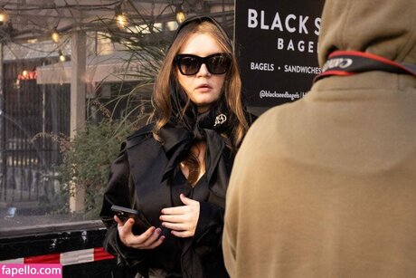 Anna Delvey schauspielerin pornografische foto