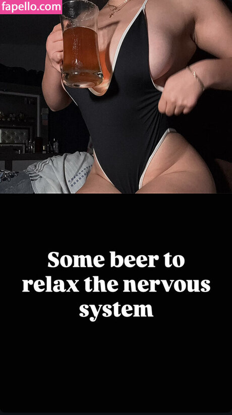 Ximena Blair nackt nette foto