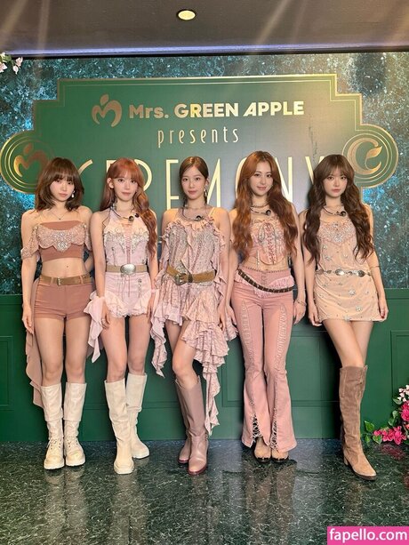 Huh Yunjin_ akt pornostar fotos