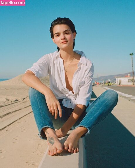 Brianna Hildebrand hübsche perfekte archiv