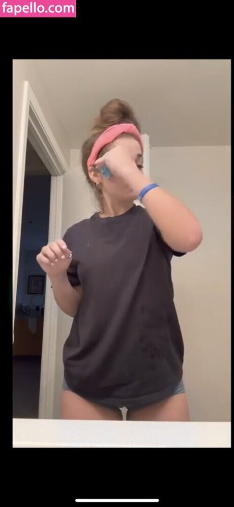 madisons the shit model top galerie