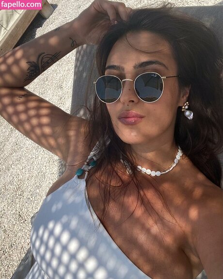 feyzakball pornostar hübsche fotos