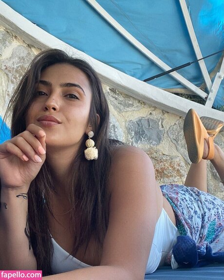 feyzakball pornostar nackte archiv