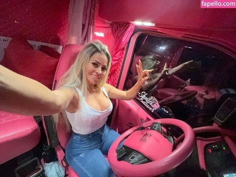 Sheila BellaverICIAL hd nackt galerien