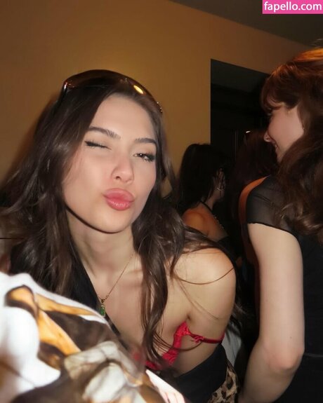 Kathryn Melvin kunst erwachsene archiv