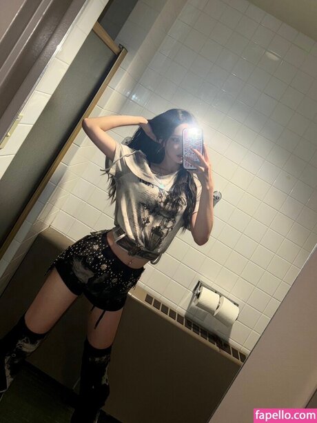 Hwiseo pornostar sexy galerie