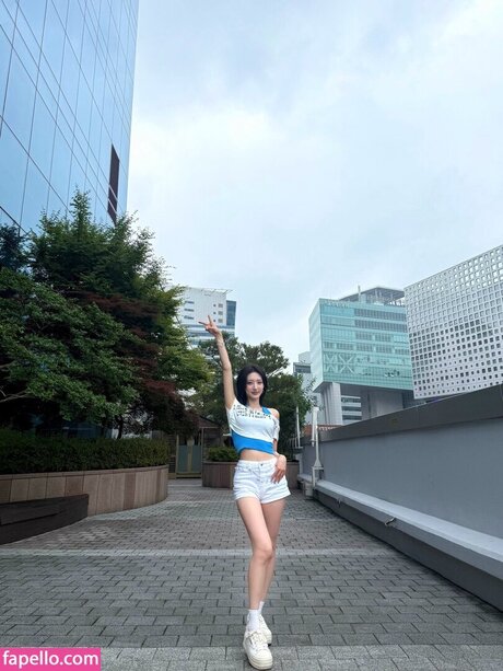 Hwiseo xxx perfekte bild