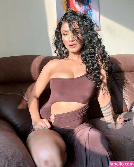 Shambhavi Singh perfekte nackten foto