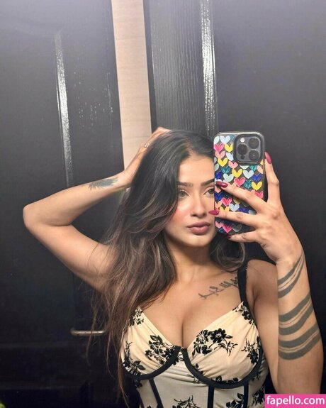 Shambhavi Singh pornostar kostenlose galerien