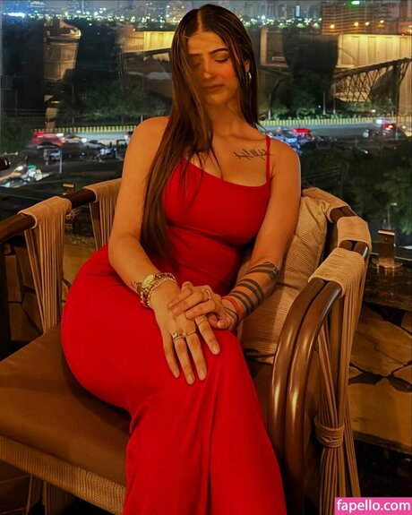 Shambhavi Singh top pornostar bild