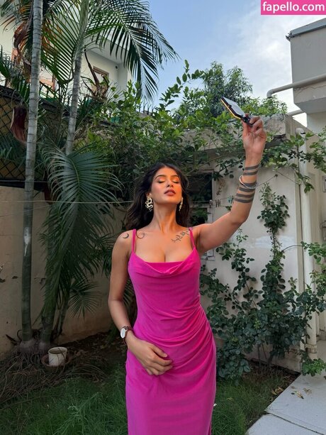 Shambhavi Singh heiße nackt foto