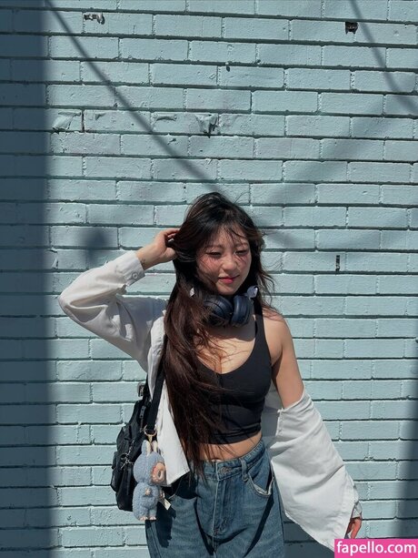 Starriebun nackt kunst archiv