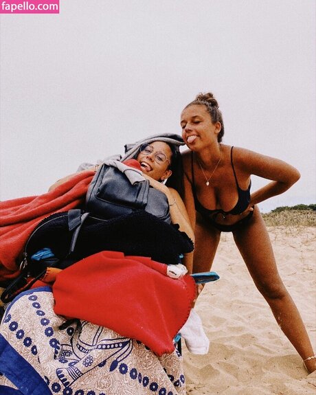 Sara Liso porno perfekte bilder