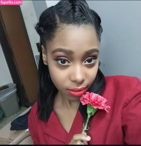 Quennae erwachsene hübsche galerien