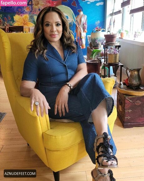 Luna Lauren Velez sexy kunst foto