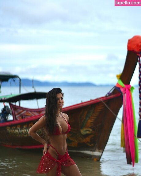 Carly Santos freie pornographische bild