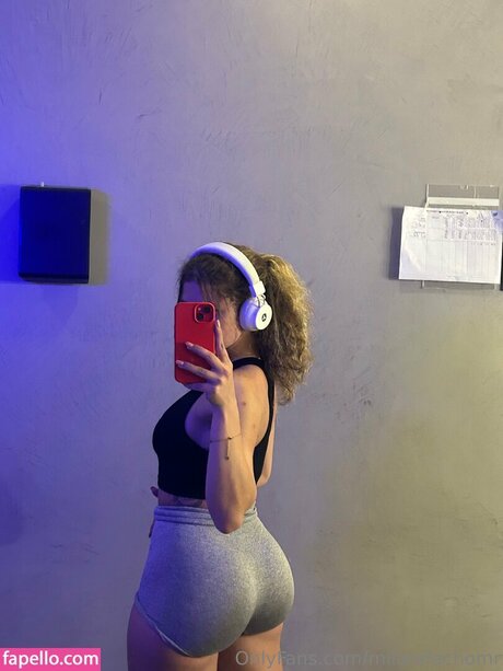 Mila Refacho model exklusive galerie