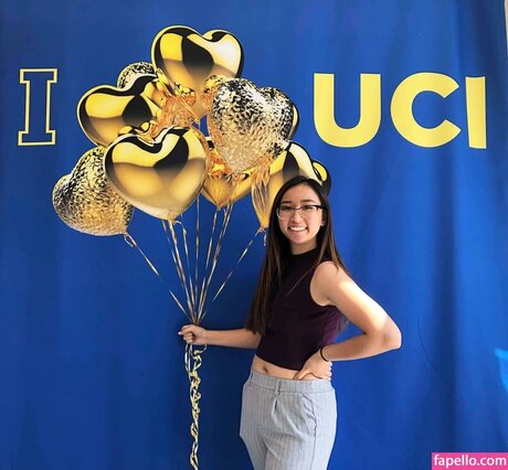 Sophia Phan kostenlose akt foto